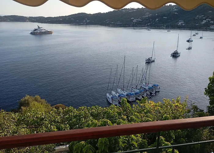 Thea Rooftop Apartament *